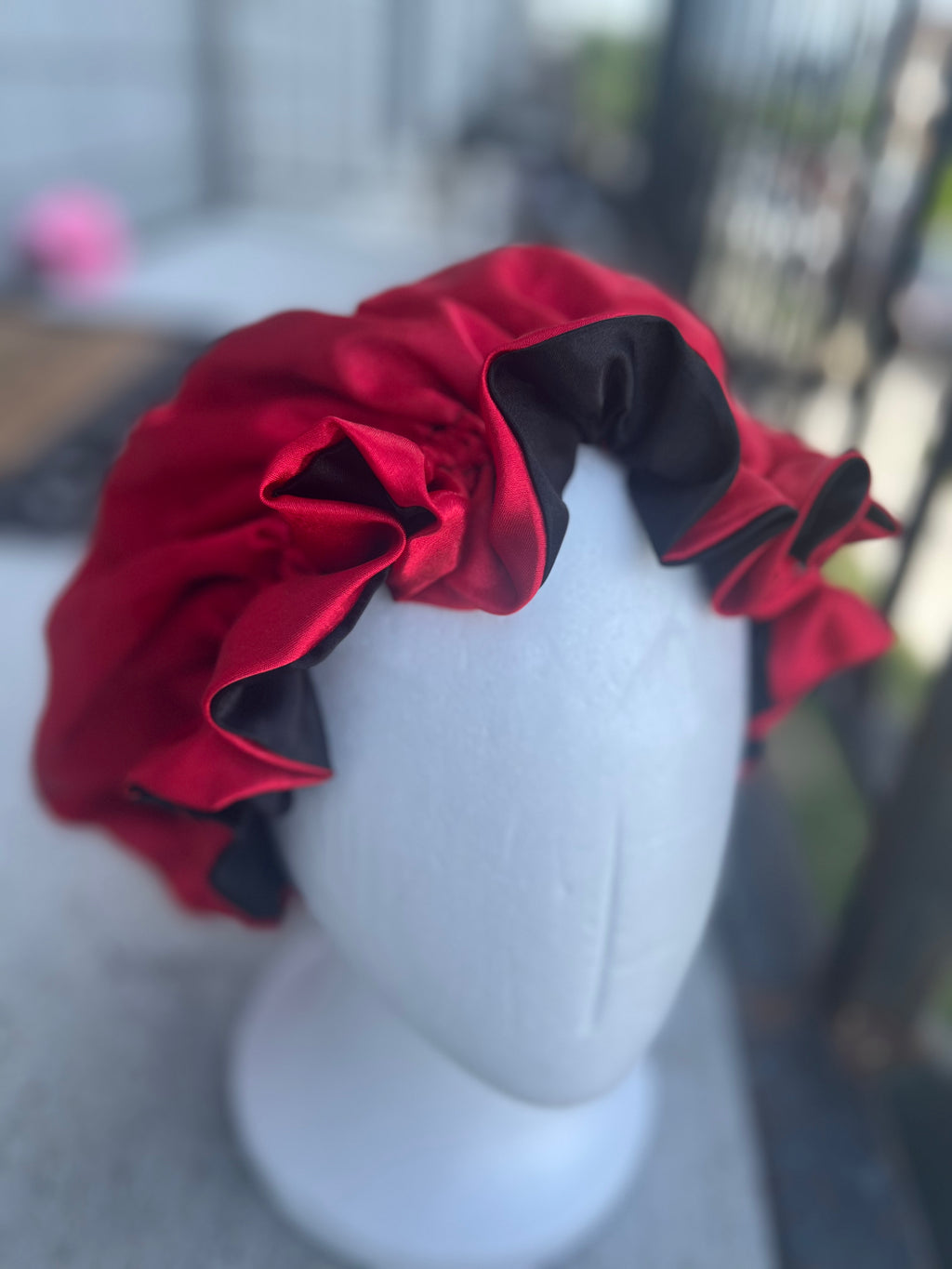 Black & Red Reversible Bonnet