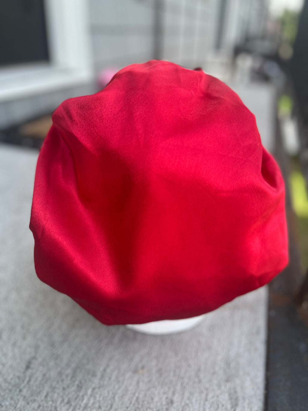 Black & Red Reversible Bonnet